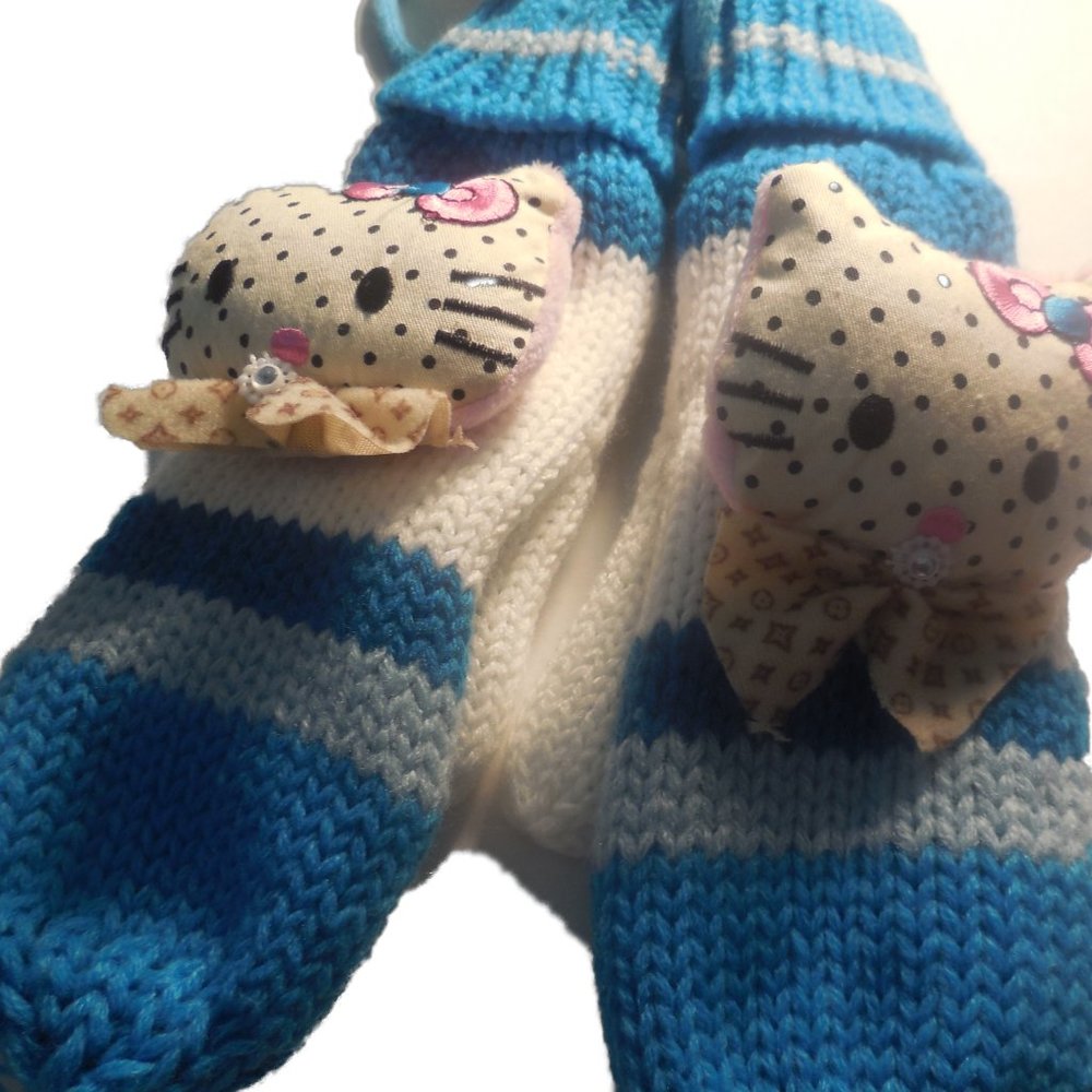 Mittens Kitten Adult Size Blue Winterwear Cat NEW - Picture 2 of 4